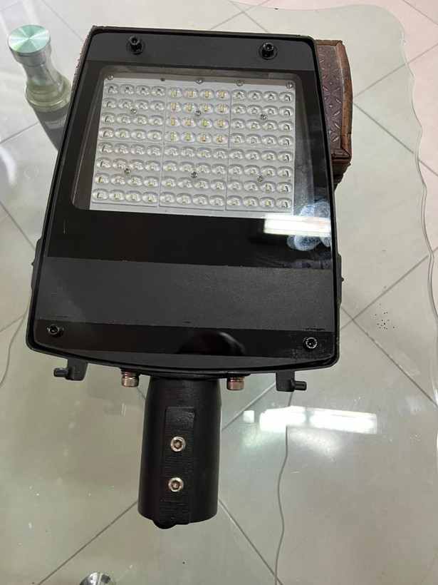 چرا خیابانی لنز دار